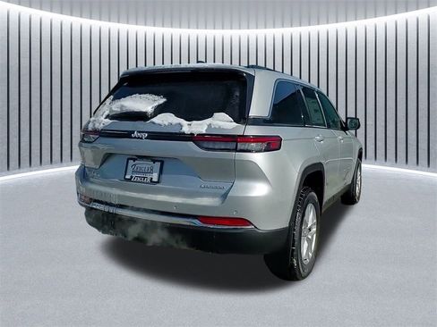 New 2025 Jeep Grand Cherokee Laredo X w/ Luxury Tech Group I image 9