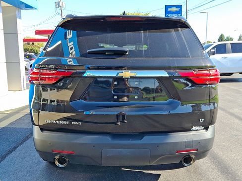 Used 2022 Chevrolet Traverse LT w/ LPO, Floor Liner Package image 5