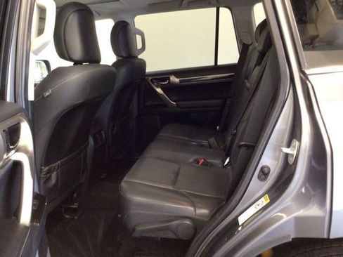 Used 2015 Lexus GX 460 w/ Navigation Package AWD/4WD image 16