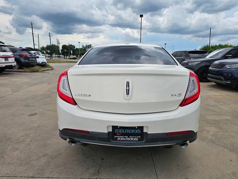 Used 2013 Lincoln MKS FWD image 6