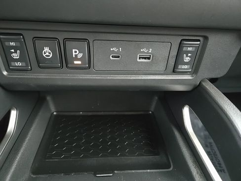 Certified 2024 Nissan Frontier SV w/ Hardbody Edition image 20