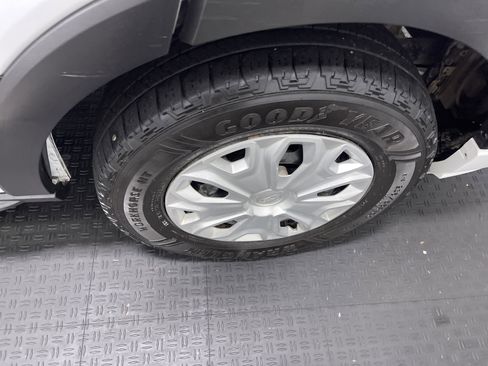 Used 2023 Ford Transit 350 XLT image 23