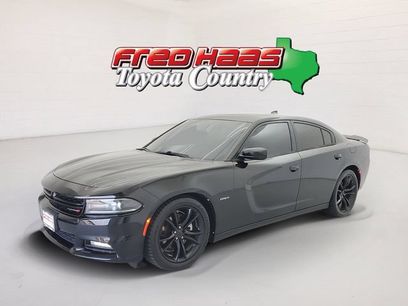 Used 2016 Dodge Charger R/T w/ Navigation & Travel Group