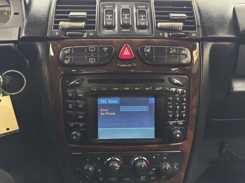 Used 2002 Mercedes-Benz G 500 image 30