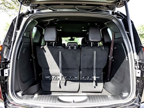 New 2026 Chrysler Pacifica Select image 21