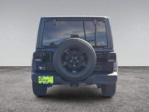 Used 2022 Jeep Wrangler Unlimited Sport AWD/4WD image 8