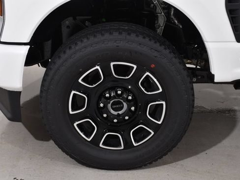 New 2026 Ford F350 Platinum AWD/4WD image 23