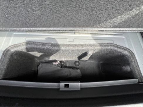 Used 2025 Volkswagen ID.4 Pro AWD/4WD image 28