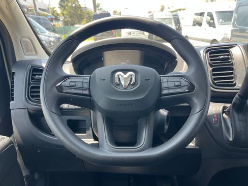 Used 2025 RAM ProMaster 2500 w/ Convenience Group FWD image 16