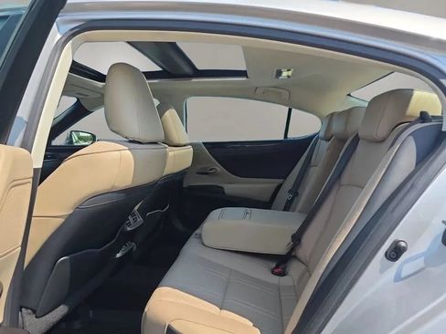 Used 2020 Lexus ES 350 w/ Accessory Package FWD image 40