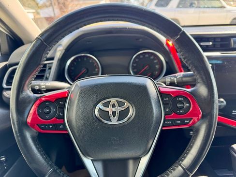 Used 2019 Toyota Camry XSE image 20