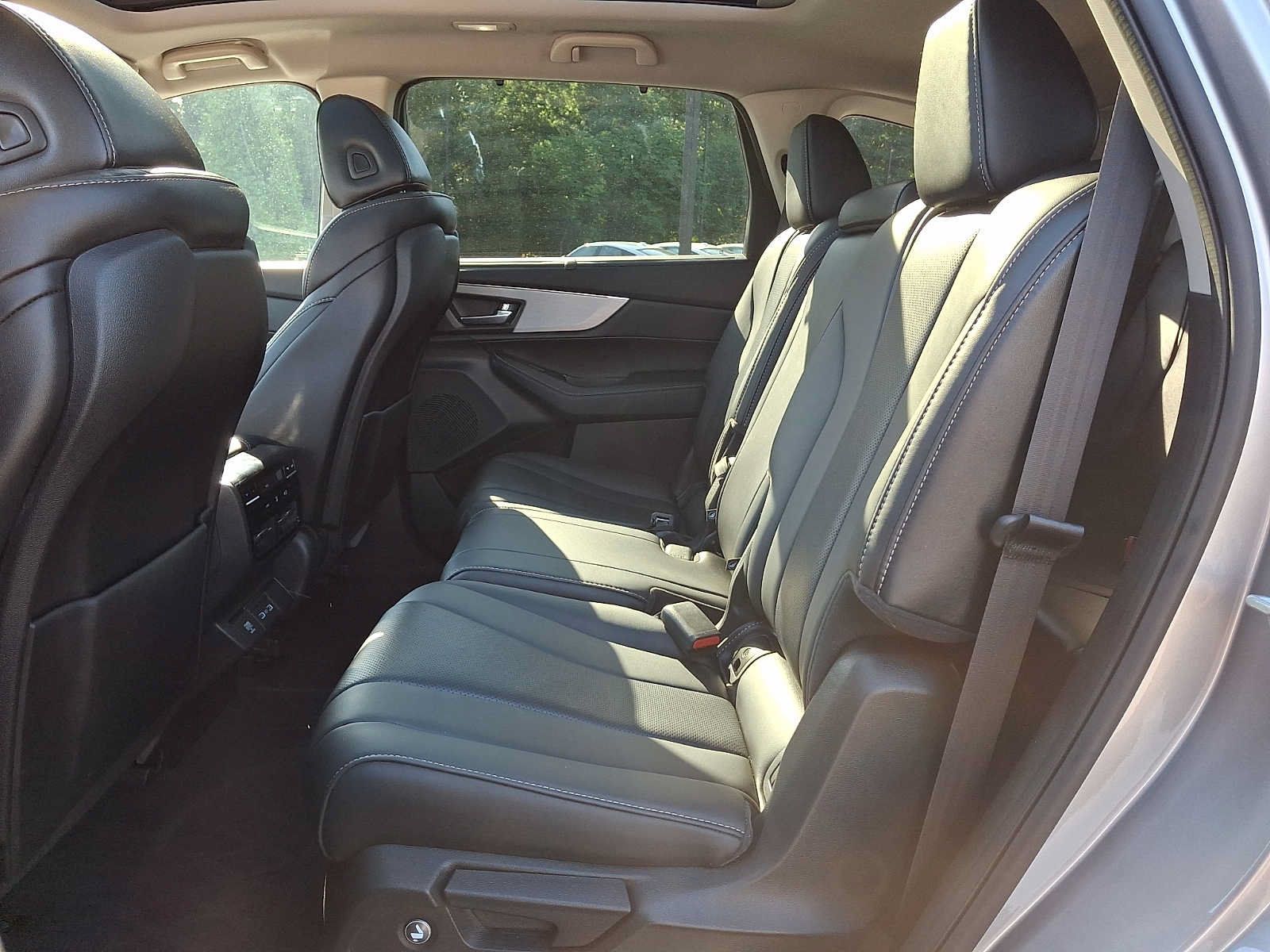 Used 2024 Acura MDX w/ Technology Package AWD/4WD image 11