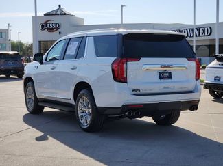 Used 2024 GMC Yukon Denali RWD video 3