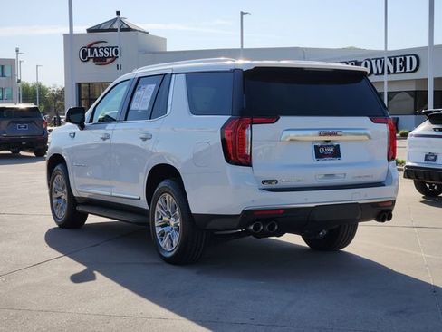 Used 2024 GMC Yukon Denali RWD image 3