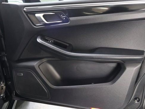 Used 2018 Porsche Macan GTS w/ Premium Package Plus image 14