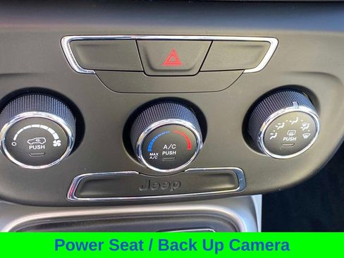 Certified 2018 Jeep Compass Latitude image 15