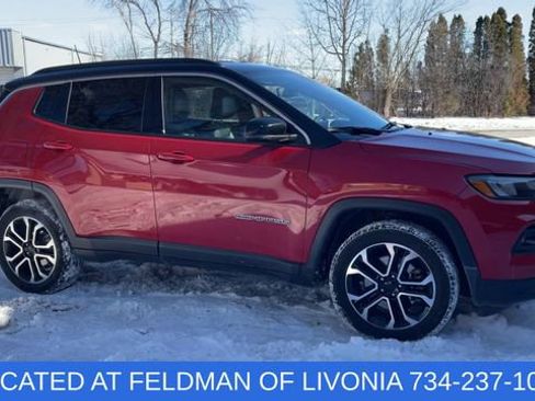 Used 2024 Jeep Compass Limited image 9