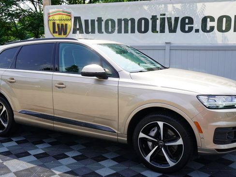 Used 2019 Audi Q7 3.0T Prestige AWD/4WD image 3