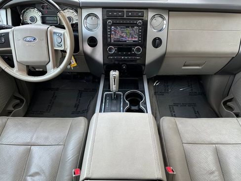 Used 2013 Ford Expedition Limited RWD image 13
