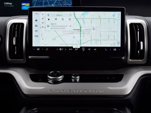 New 2026 Ford Expedition Active RWD image 11