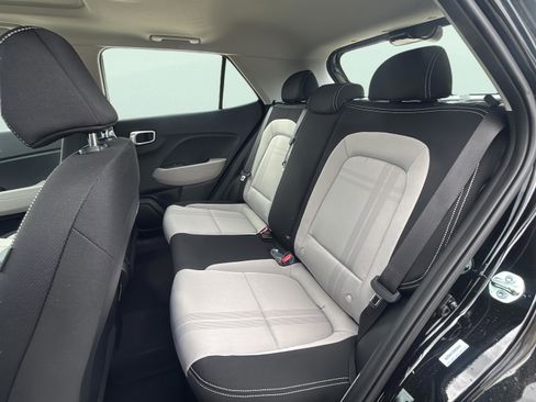 New 2026 Hyundai Venue SEL image 19