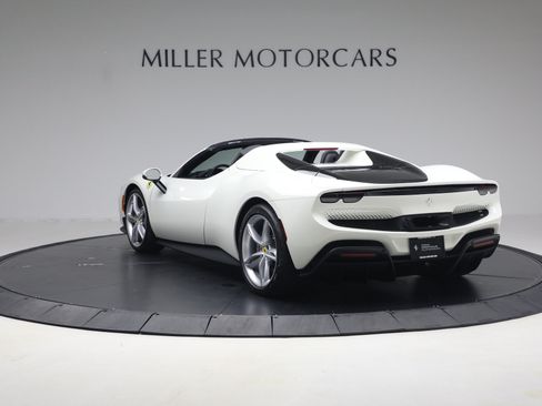 Used 2025 Ferrari 296 GTS RWD image 5