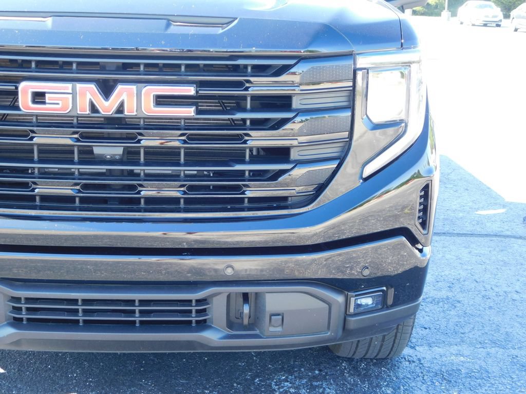 Used 2025 GMC Sierra 1500 Elevation w/ Elevation Premium Package AWD/4WD image 15