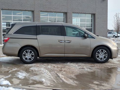 Used 2011 Honda Odyssey EX image 8