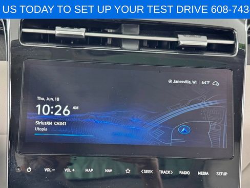 Used 2024 Hyundai Tucson Limited AWD/4WD image 25