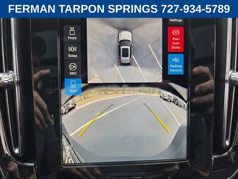 Certified 2026 Volvo XC40 B5 Plus AWD/4WD image 28