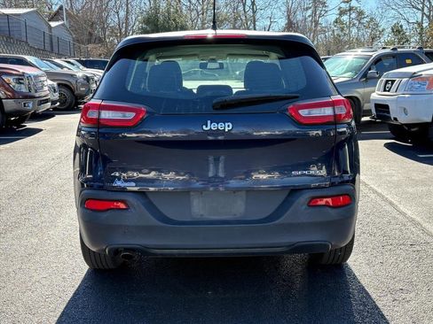 Used 2014 Jeep Cherokee Sport w/ Cold Weather Group image 5