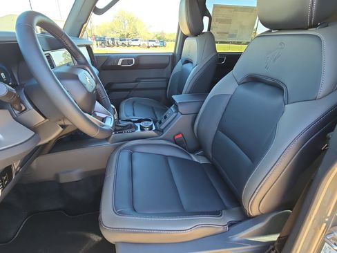 New 2026 Ford Bronco Outer Banks image 21