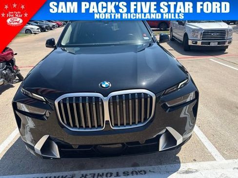 Used 2024 BMW X7 xDrive40i AWD/4WD image 2