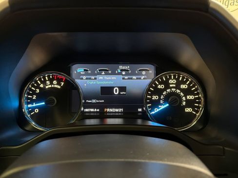 Used 2015 Ford F150 Lariat w/ Equipment Group 501A Mid RWD image 18