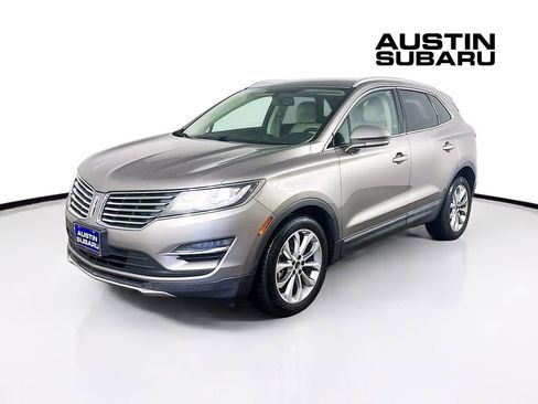 Used 2017 Lincoln MKC Select w/ Select Plus Package image 3