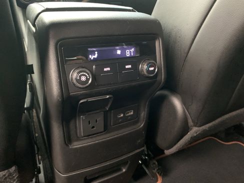 Used 2021 GMC Acadia AT4 image 19