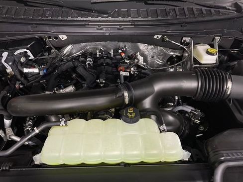 New 2026 Ford Expedition Active image 9