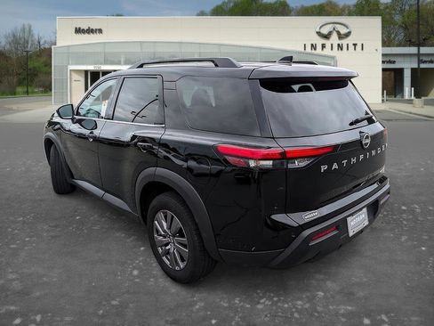 Used 2025 Nissan Pathfinder SV AWD/4WD image 5