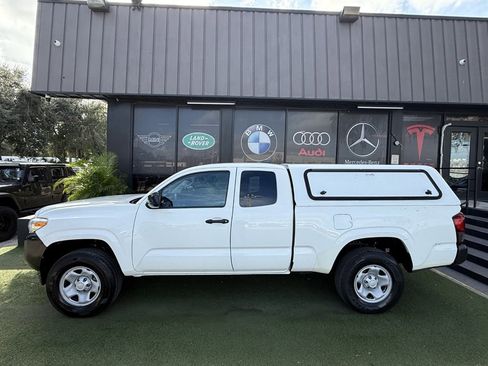 Used 2021 Toyota Tacoma SR image 7