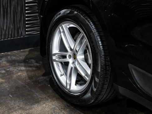 Used 2017 Porsche Macan S image 60