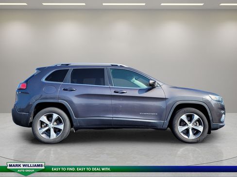 Used 2019 Jeep Cherokee Limited AWD/4WD image 2