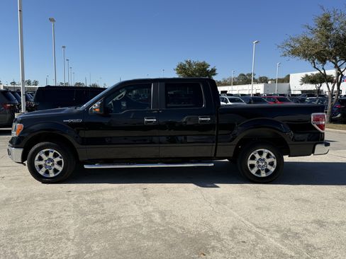 Used 2014 Ford F150 XLT w/ XLT Chrome Package image 8