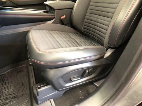 New 2026 Ford Explorer ST-Line w/ ST-Line Street Pack image 11