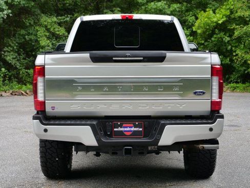 Used 2019 Ford F250 Platinum w/ Platinum Ultimate Package AWD/4WD image 7