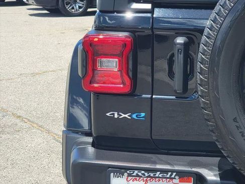 Certified 2023 Jeep Wrangler Unlimited Sahara AWD/4WD image 8