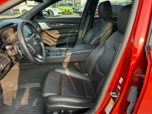 Used 2020 Cadillac CT5 V w/ Premium Package RWD image 6