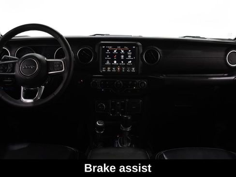 Used 2023 Jeep Wrangler Unlimited Sahara w/ Cold Weather Group AWD/4WD image 13
