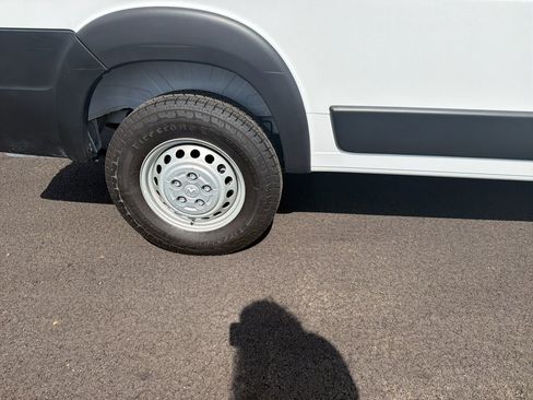 Used 2026 RAM ProMaster 2500 w/ Convenience Group FWD image 30