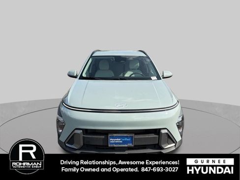 Used 2024 Hyundai Kona SEL AWD/4WD image 3