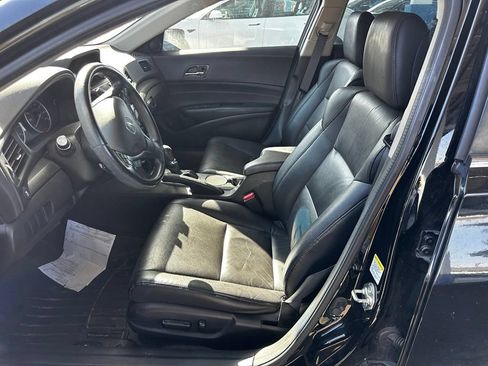 Used 2013 Acura ILX w/ Technology Package FWD image 23